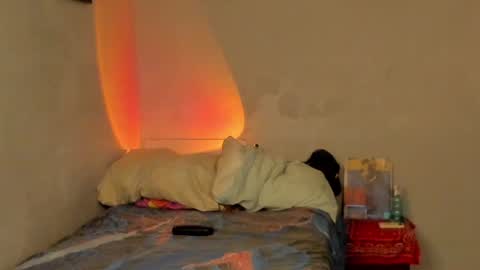 Snapshot of ivano_jones chatting on 01/19/25, 05:37 Ivano online show from 01/19/25, 05:37