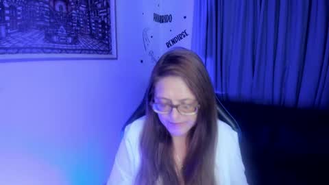 Snapshot of ivette_shaira chatting on 06/01/26, 11:12 IVETTE online show from 06/01/26, 11:12