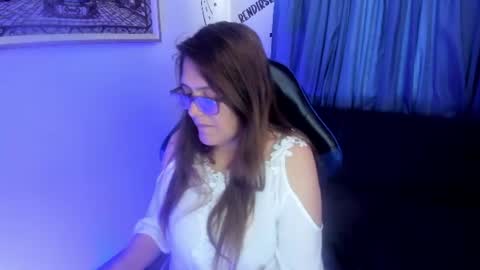 Snapshot of ivette_shaira chatting on 06/10/26, 06:18 IVETTE online show from 06/10/26, 06:18