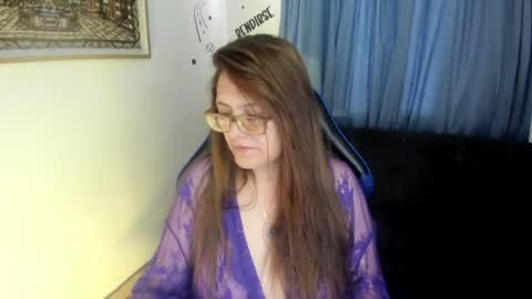 Snapshot of ivette_shaira chatting on 06/30/26, 12:28 IVETTE online show from 06/30/26, 12:28