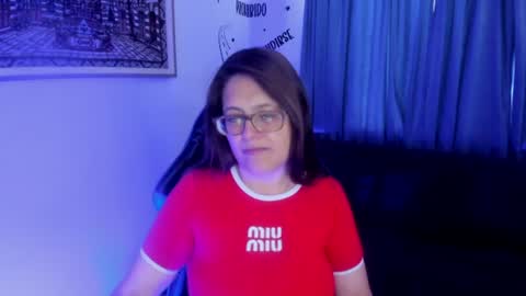Snapshot of ivette_shaira chatting on 07/06/26, 12:57 IVETTE online show from 07/06/26, 12:57