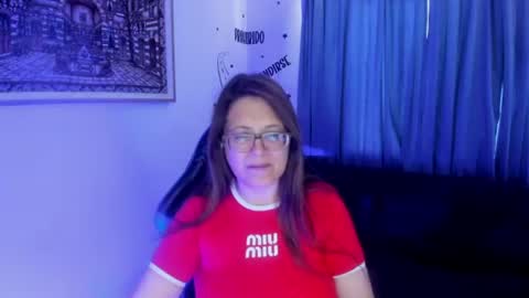 Snapshot of ivette_shaira chatting on 07/06/26, 03:03 IVETTE online show from 07/06/26, 03:03
