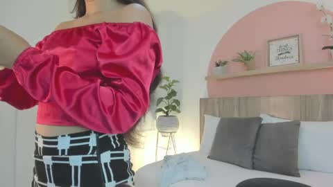 I V E T T E online show from 05/05/26, 12:24