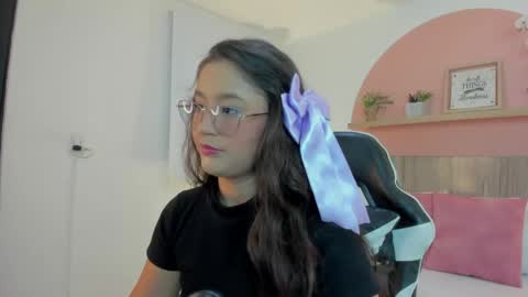 I V E T T E online show from 05/13/26, 07:55