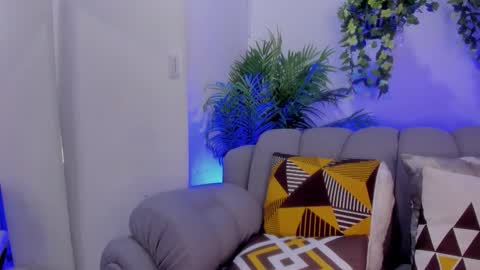 Snapshot of ivonne_torres chatting on 11/05/25, 03:39 ivonne_torres online show from 11/05/25, 03:39