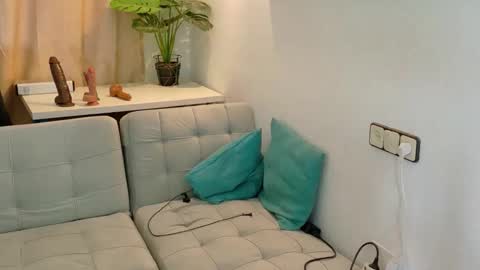 ivonneanddom online show from 10/24/25, 10:11