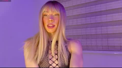 Snapshot of ivonnybonita_ chatting on 12/05/25, 03:15 Ivonny online show from 12/05/25, 03:15