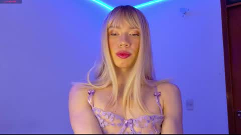 Snapshot of ivonnybonita_ chatting on 01/05/26, 10:35 Ivonny online show from 01/05/26, 10:35