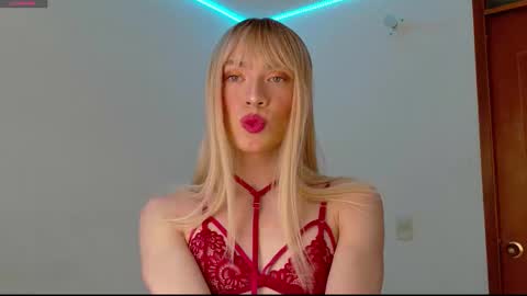 Snapshot of ivonnybonita_ chatting on 01/07/26, 08:00 Ivonny online show from 01/07/26, 08:00