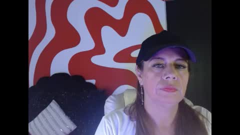 Snapshot of ivory_mistress chatting on 05/11/26, 01:17 ivory_mistress online show from 05/11/26, 01:17