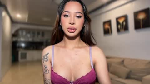 Snapshot of ivorycollins chatting on 05/05/26, 01:24 kirstenelsie online show from 05/05/26, 01:24