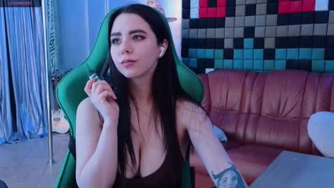 Snapshot of ivorywood_ chatting on 01/10/26, 02:30 ivorywood_ online show from 01/10/26, 02:30