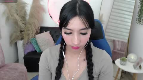 Snapshot of ivvoncute chatting on 04/18/26, 03:54 ivvoncute online show from 04/18/26, 03:54
