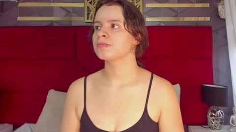 Snapshot of ivy_and_molly chatting on 09/14/25, 08:30 Ivy and Molly online show from 09/14/25, 08:30