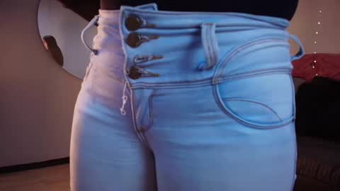 ivy_bonnie online show from 11/14/25, 11:42