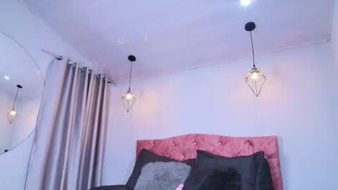 ivy_bonnie online show from 12/05/25, 12:36