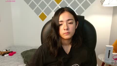 Snapshot of ivy_gail chatting on 01/10/25, 07:46  IVY online show from 01/10/25, 07:46