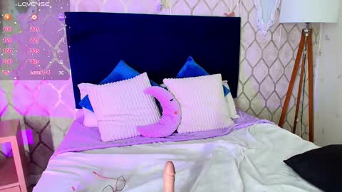 Snapshot of ivy_star1 chatting on 02/07/25, 06:24 Ivy online show from 02/07/25, 06:24