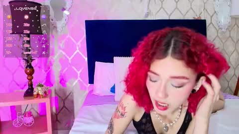 Snapshot of ivy_star1 chatting on 02/21/25, 01:11 Ivy online show from 02/21/25, 01:11