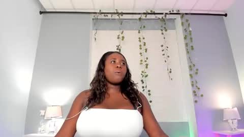 Snapshot of ivybennett chatting on 01/05/26, 07:50 IVANA online show from 01/05/26, 07:50