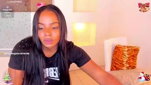 Snapshot of ivybliss8 chatting on 12/28/24, 02:53 i v y  b l i s s online show from 12/28/24, 02:53