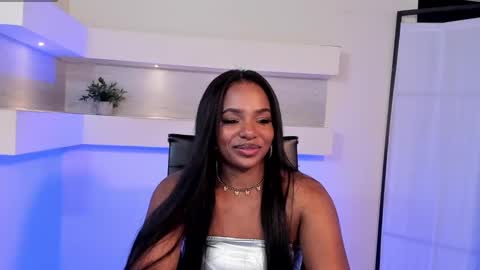 Snapshot of ivybliss8 chatting on 01/21/25, 01:22 i v y  b l i s s online show from 01/21/25, 01:22