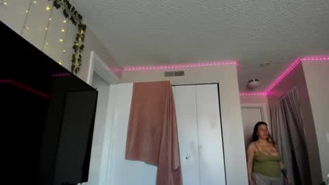 Ivy Heaven  Goddess  online show from 06/19/26, 11:30