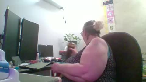 Snapshot of ivyjane3522 chatting on 04/14/26, 10:38 ivyjane3522 online show from 04/14/26, 10:38