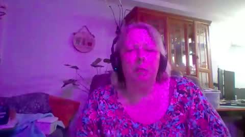 Snapshot of ivyjane3522 chatting on 04/15/26, 11:38 ivyjane3522 online show from 04/15/26, 11:38