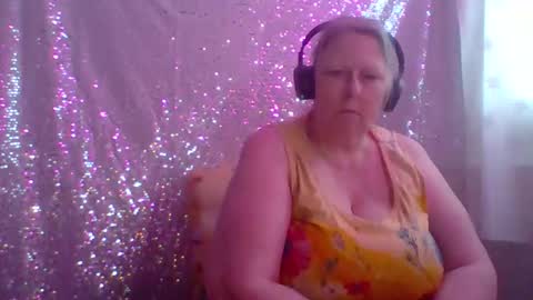 Snapshot of ivyjane3522 chatting on 04/30/26, 10:47 ivyjane3522 online show from 04/30/26, 10:47