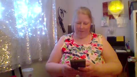 Snapshot of ivyjane3522 chatting on 07/09/26, 01:53 ivyjane3522 online show from 07/09/26, 01:53