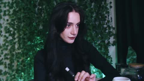 Snapshot of ivyjonson chatting on 01/09/25, 05:43 Miss Ivy online show from 01/09/25, 05:43