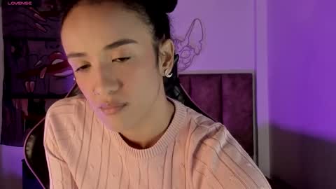 Snapshot of ivymanson_ chatting on 01/13/26, 04:51 Camila online show from 01/13/26, 04:51