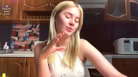ivywairley online show from 04/17/26, 03:09