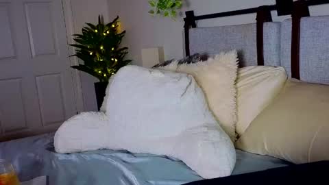 Ivy Nyxx online show from 05/03/26, 02:17