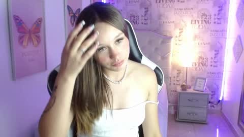 Snapshot of ivyy_crystal chatting on 01/30/25, 11:13 Ivy online show from 01/30/25, 11:13