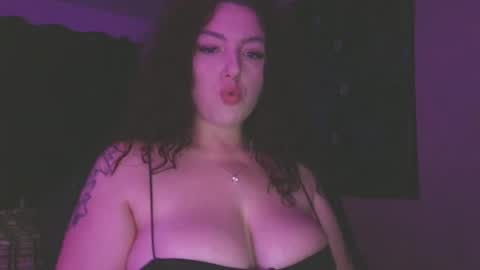 Amiee online show from 11/29/25, 01:19