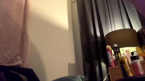 Snapshot of iwantu1230 chatting on 10/18/25, 08:31 iwantu1230 online show from 10/18/25, 08:31