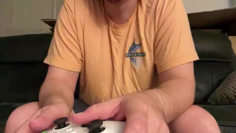 Snapshot of iwantyounow42069 chatting on 10/29/25, 10:33 iwantyounow42069 online show from 10/29/25, 10:33