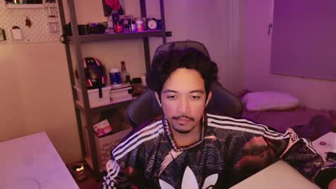 Snapshot of iwasd3nse chatting on 12/20/24, 12:19 iwasd3nse online show from 12/20/24, 12:19