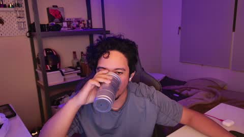 Snapshot of iwasd3nse chatting on 01/17/25, 06:26 iwasd3nse online show from 01/17/25, 06:26