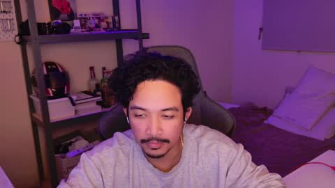 Snapshot of iwasd3nse chatting on 01/18/25, 05:31 iwasd3nse online show from 01/18/25, 05:31