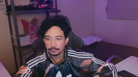 Snapshot of iwasd3nse chatting on 02/17/25, 01:32 iwasd3nse online show from 02/17/25, 01:32