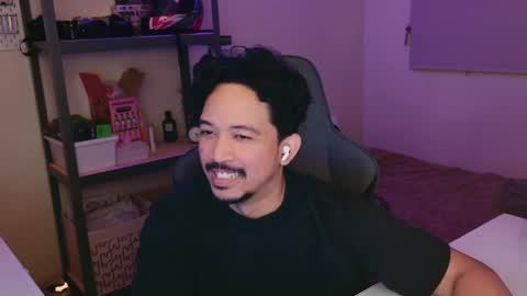 Snapshot of iwasd3nse chatting on 02/18/25, 01:44 iwasd3nse online show from 02/18/25, 01:44