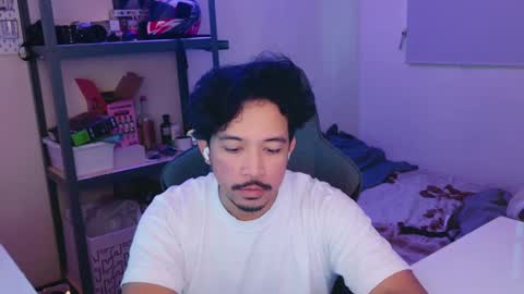 Snapshot of iwasd3nse chatting on 02/28/25, 01:15 iwasd3nse online show from 02/28/25, 01:15