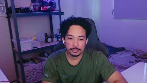 Snapshot of iwasd3nse chatting on 03/02/25, 12:42 iwasd3nse online show from 03/02/25, 12:42