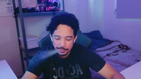 Snapshot of iwasd3nse chatting on 03/02/25, 09:43 iwasd3nse online show from 03/02/25, 09:43