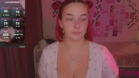 Snapshot of iwi_wi_wi chatting on 09/10/25, 07:47 Daisy online show from 09/10/25, 07:47