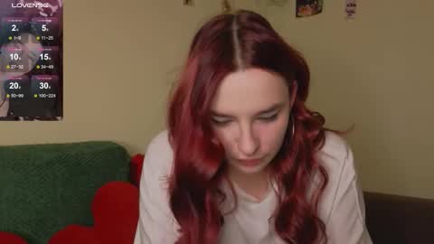 Snapshot of iwi_wi_wi chatting on 01/08/26, 09:50 Daisy online show from 01/08/26, 09:50