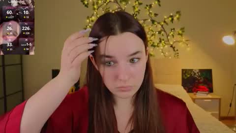 Snapshot of iwi_wi_wi chatting on 03/21/26, 06:44 Daisy online show from 03/21/26, 06:44